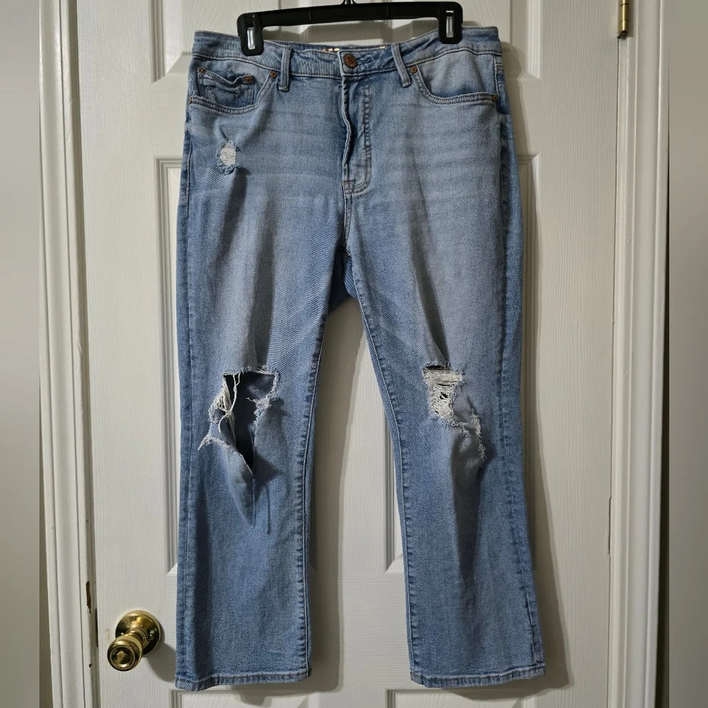 Seven7 Midrise Destructed Straight Leg Jeans, Light Wash, Relaxed Fit, Sz 10 EUC